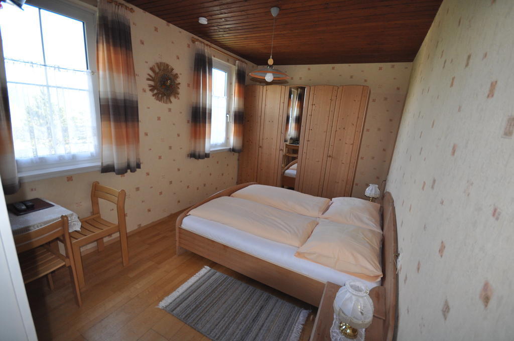 Gasthof Zum Kramer Gurk الغرفة الصورة